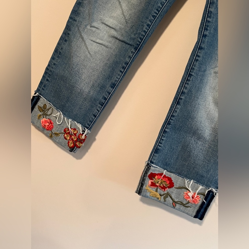 Driftwood Jackie Crop Jeans - Picture 2 of 4